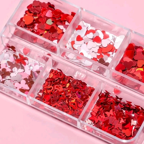 FREE ❤️ 1 Box Red and silver heart-shaped nail art - Picture 3 of 6